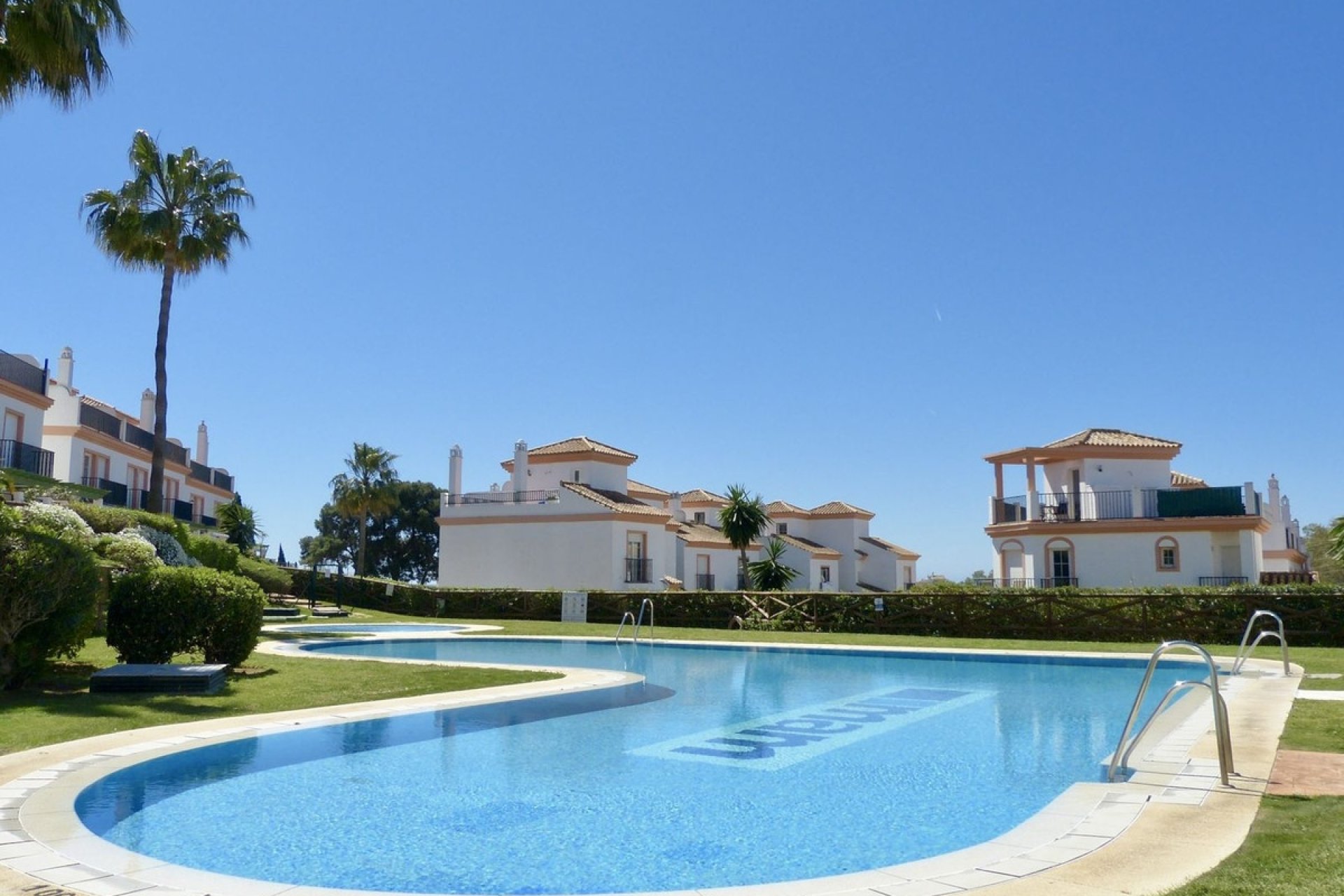 Resale - Town house - Marbella - Cabopino