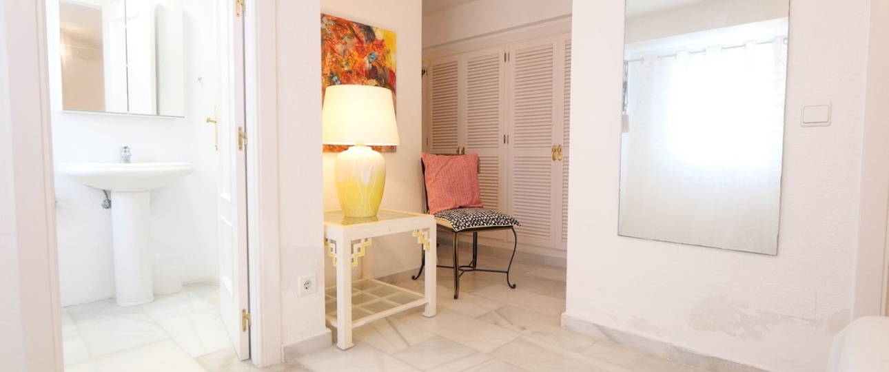 Resale - Town house - Marbella - Cabopino
