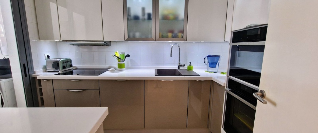 Resale - Town house - Marbella - Cabopino