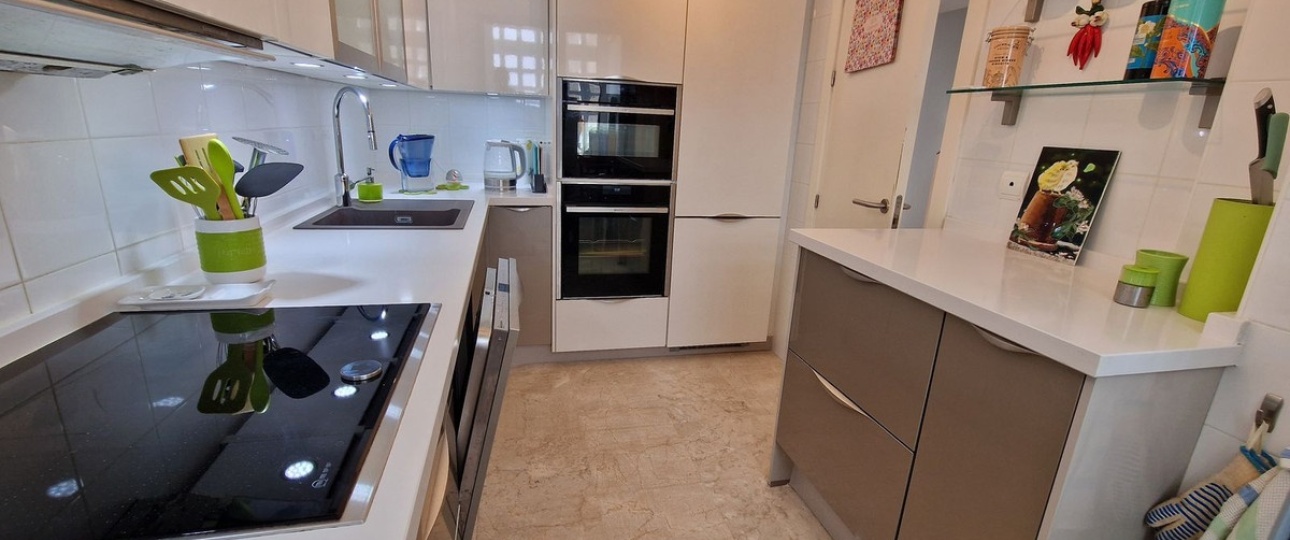 Resale - Town house - Marbella - Cabopino