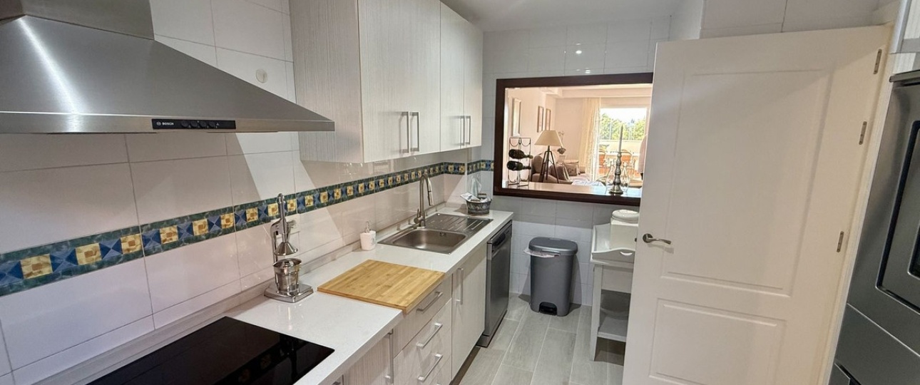 Resale - Town house - Marbella - Cabopino