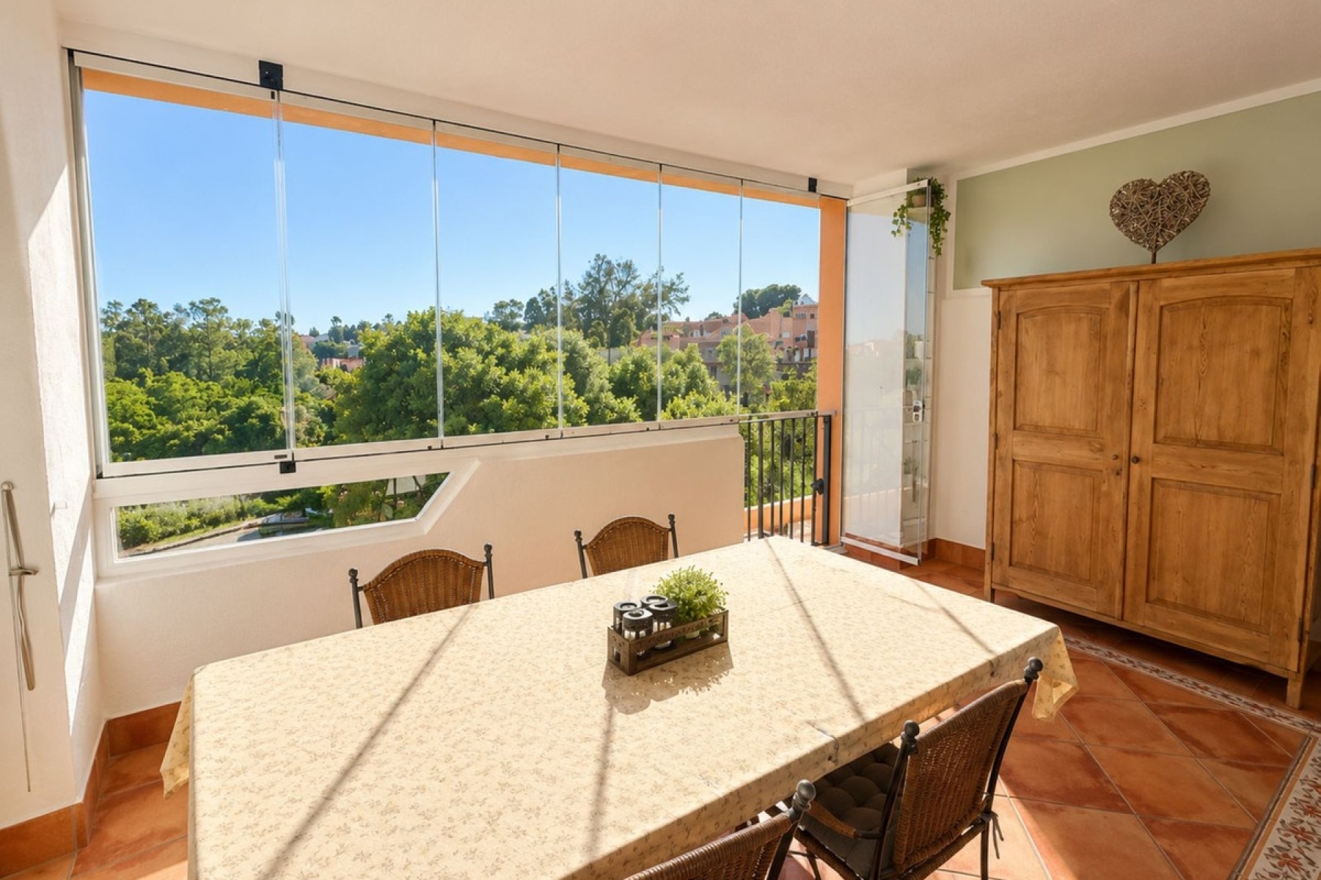 Resale - Town house - Marbella - Cabopino