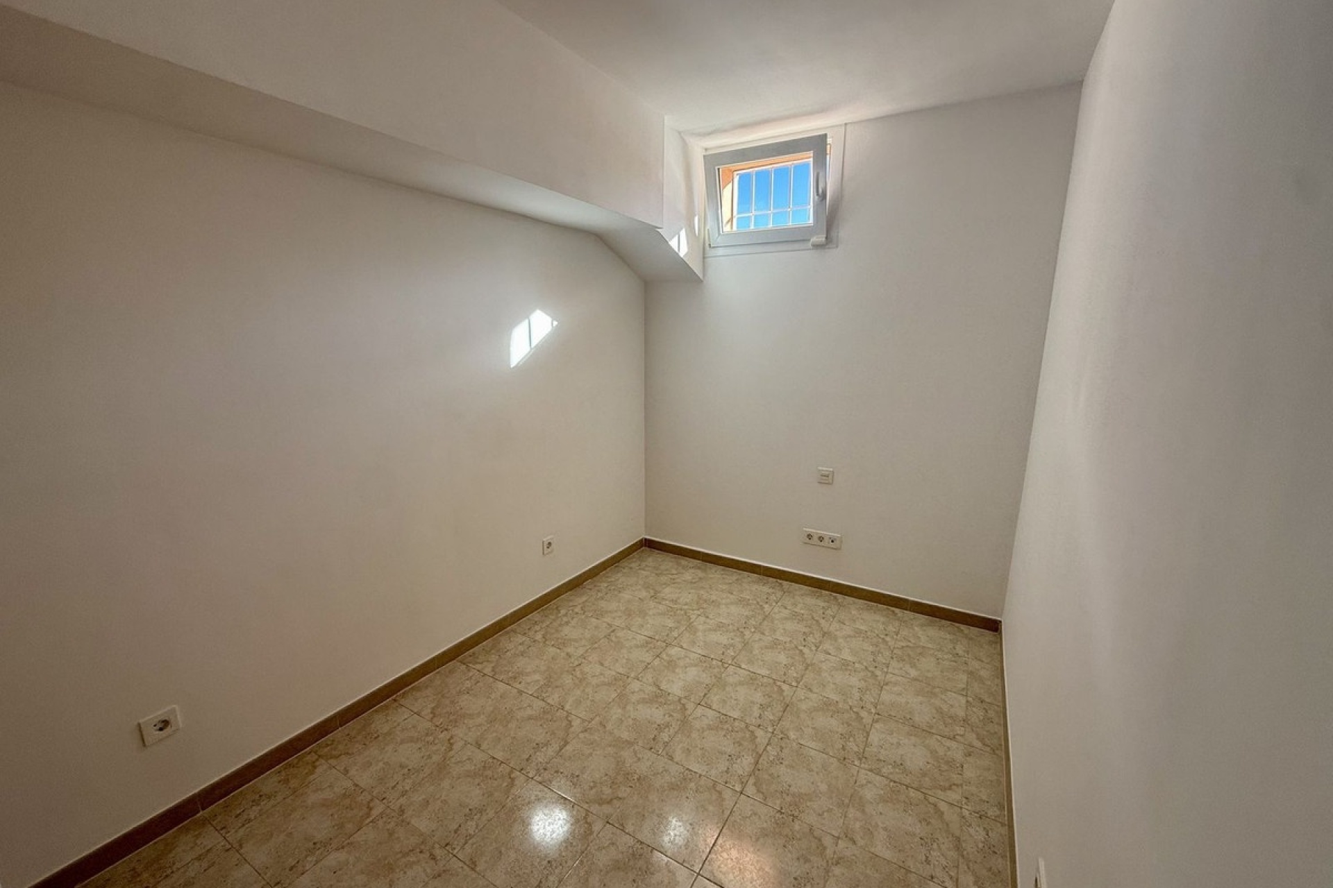 Resale - Town house - Marbella - Cabopino