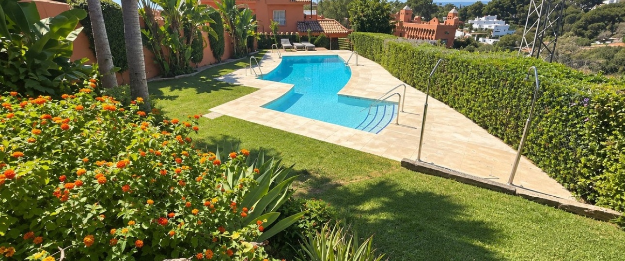 Resale - Town house - Marbella - Cabopino