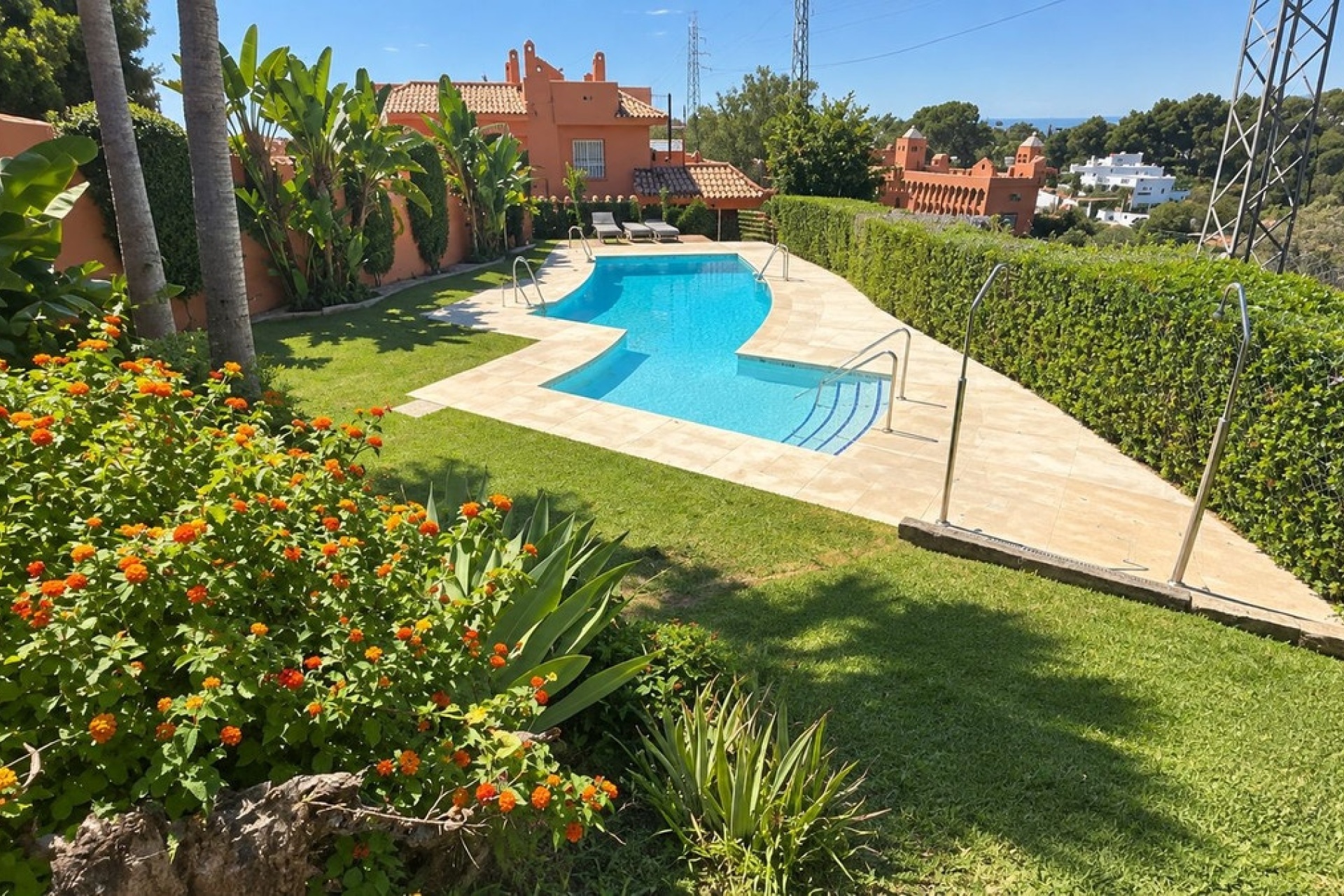 Resale - Town house - Marbella - Cabopino
