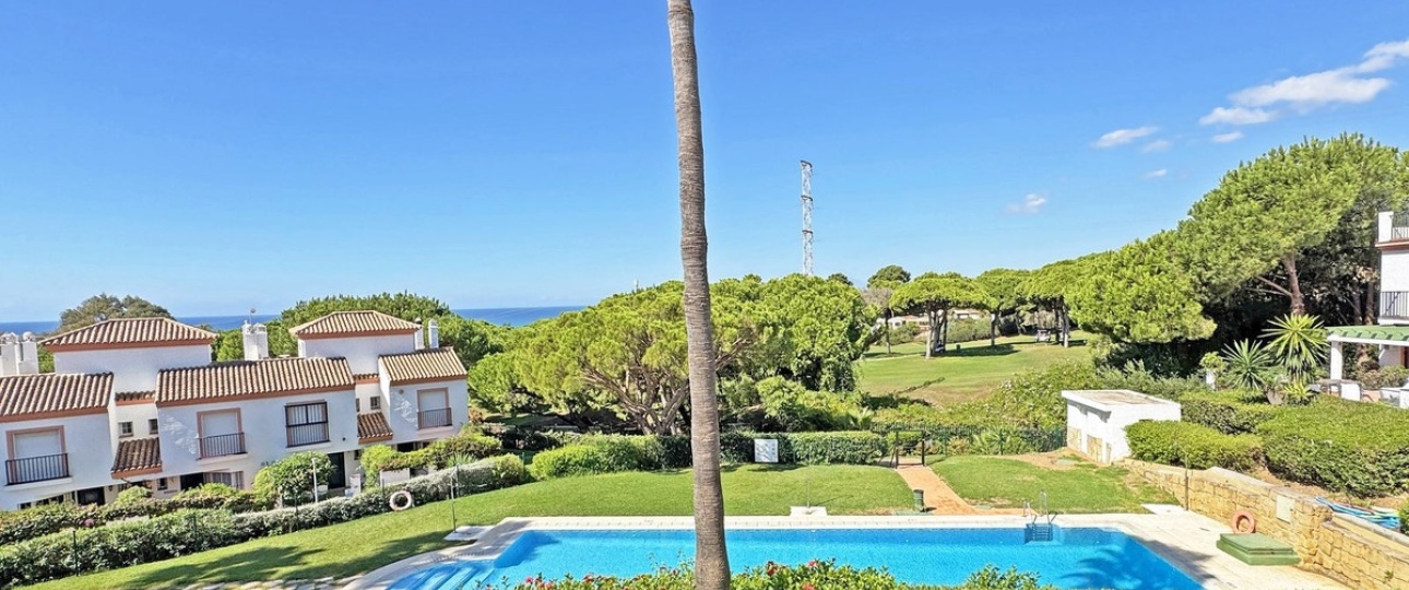 Resale - Town house - Marbella - Cabopino