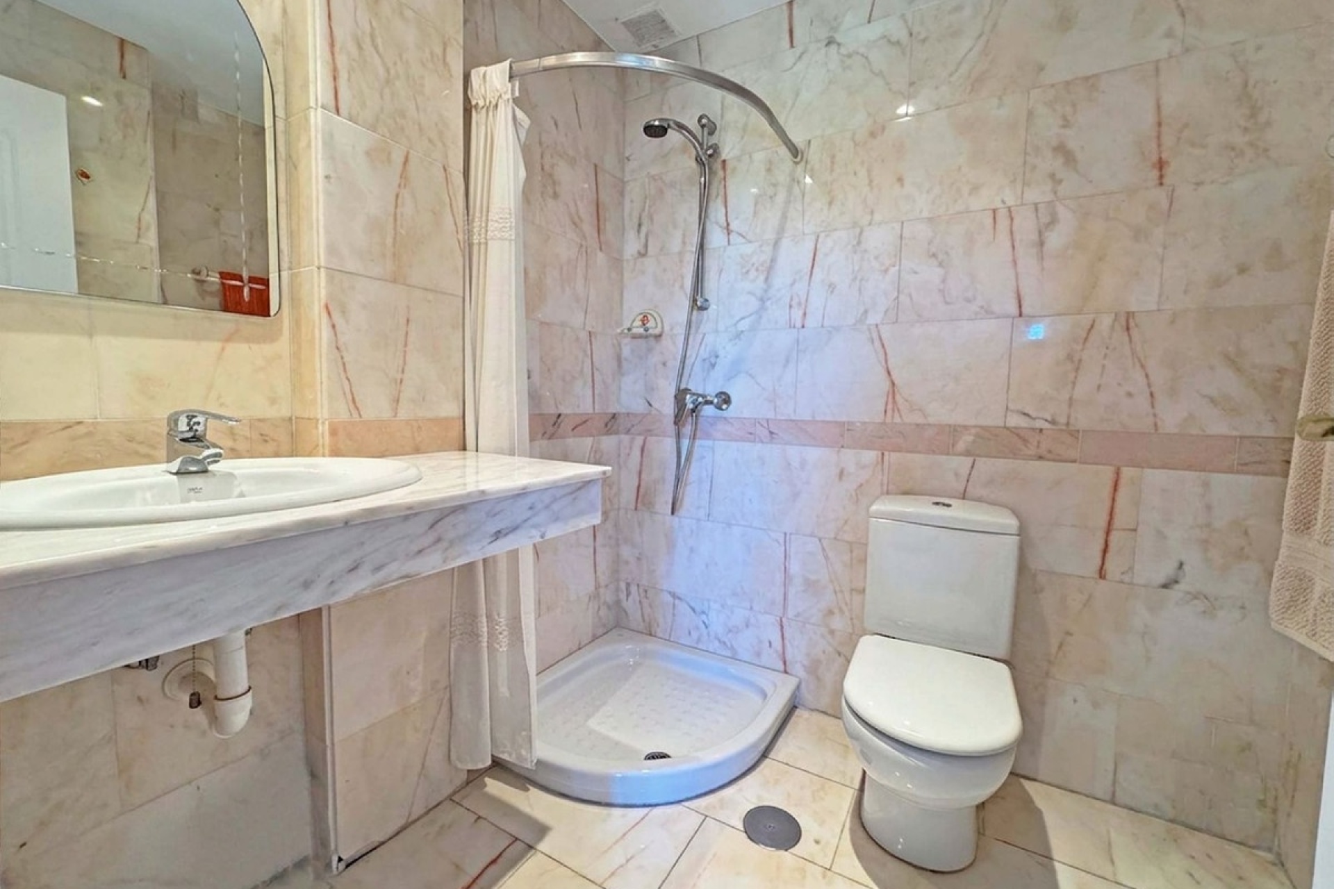 Resale - Town house - Marbella - Cabopino