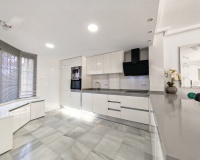 Resale - Town house - Marbella - Cabopino