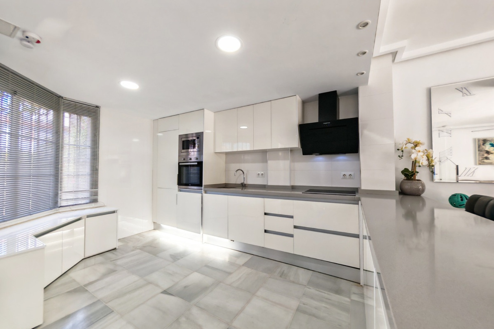 Resale - Town house - Marbella - Cabopino