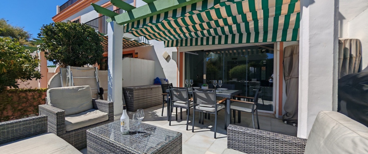 Resale - Town house - Marbella - Cabopino