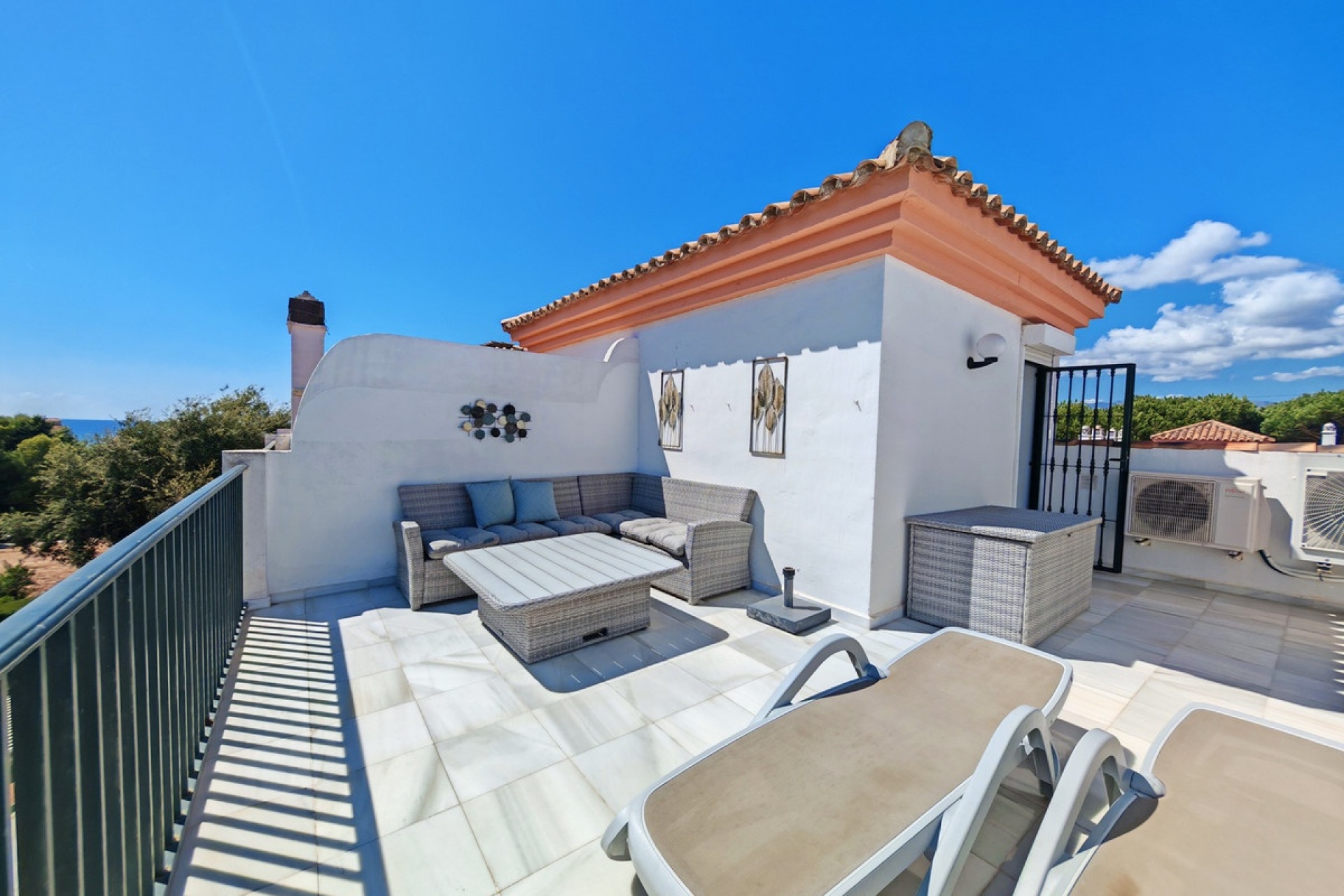 Resale - Town house - Marbella - Cabopino
