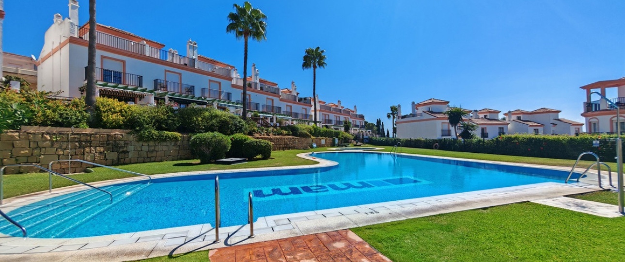 Resale - Town house - Marbella - Cabopino