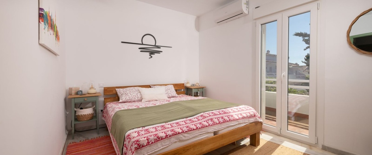 Resale - Town house - Marbella - Cabopino