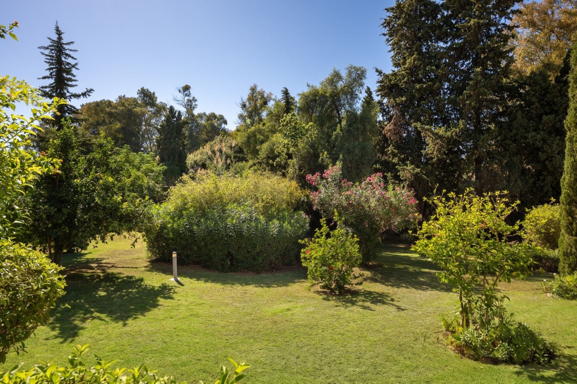Resale - Town house - Marbella - Cabopino