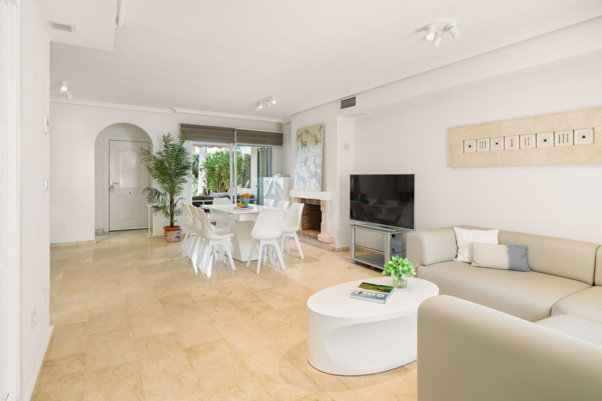 Resale - Town house - Marbella - Costabella