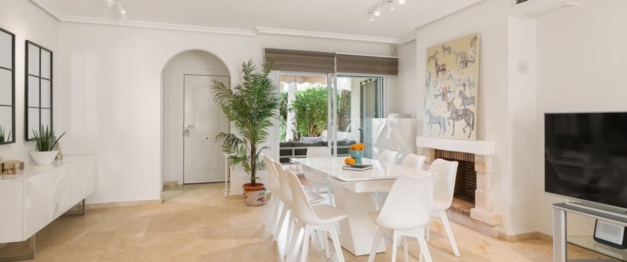 Resale - Town house - Marbella - Costabella