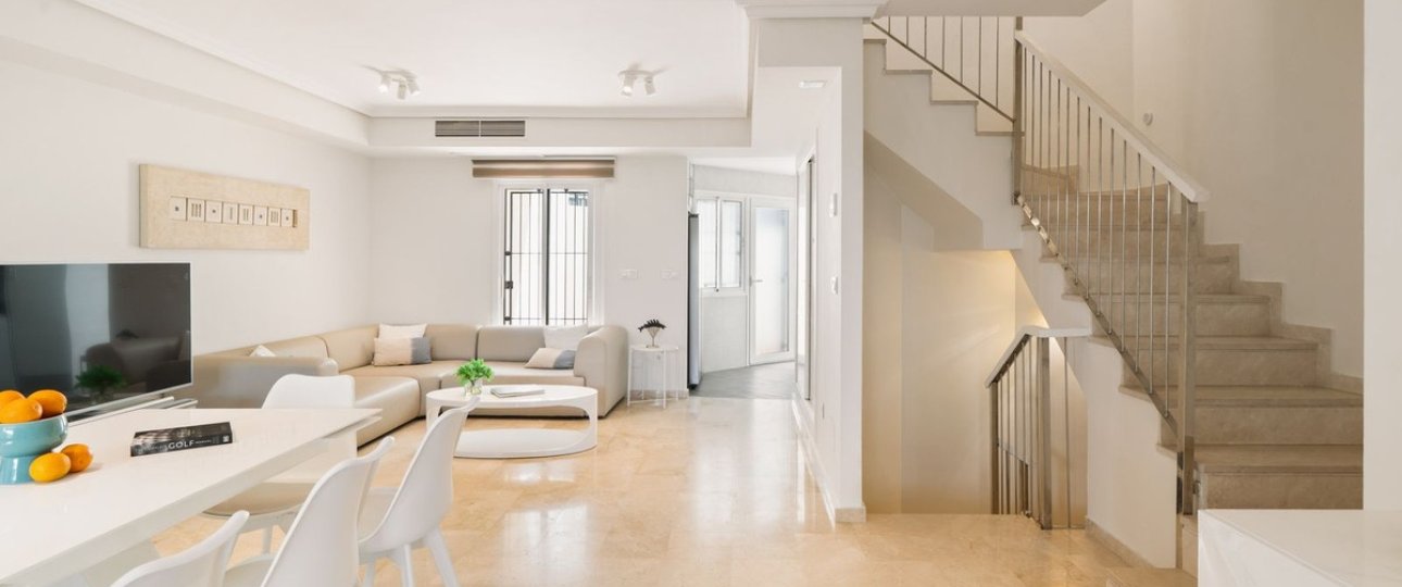 Resale - Town house - Marbella - Costabella