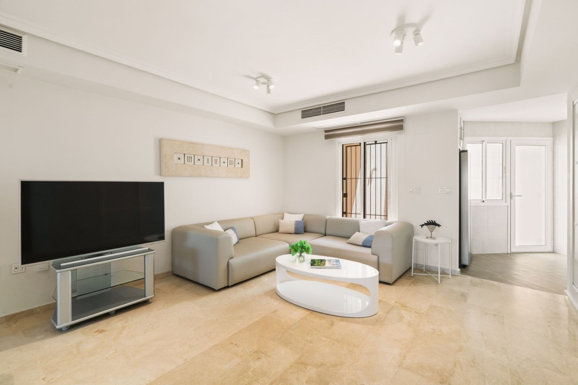 Resale - Town house - Marbella - Costabella