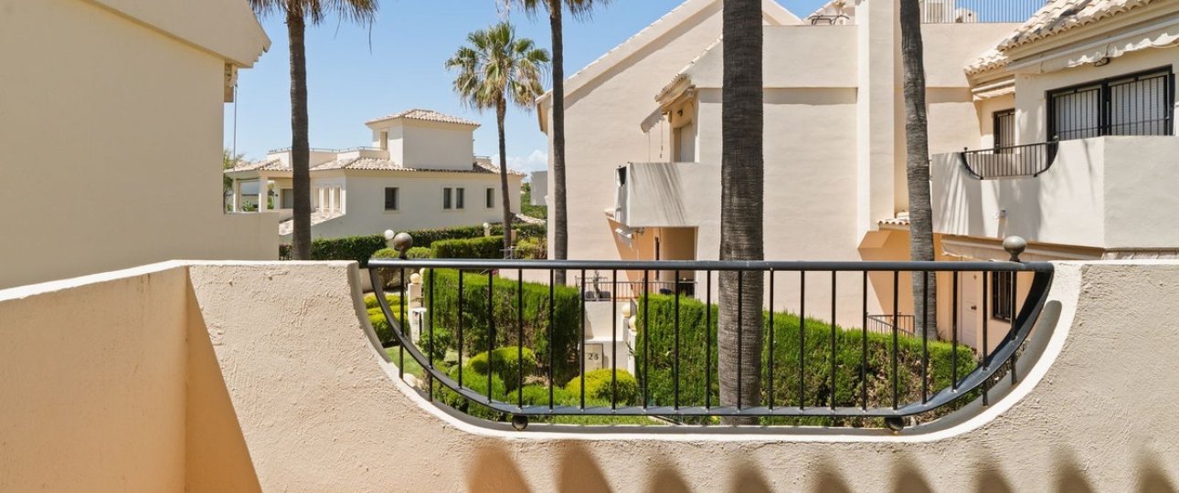 Resale - Town house - Marbella - Costabella