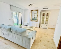 Resale - Town house - Marbella - Costabella