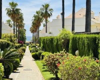 Resale - Town house - Marbella - Costabella