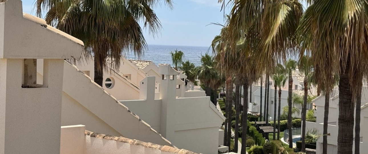 Resale - Town house - Marbella - Costabella