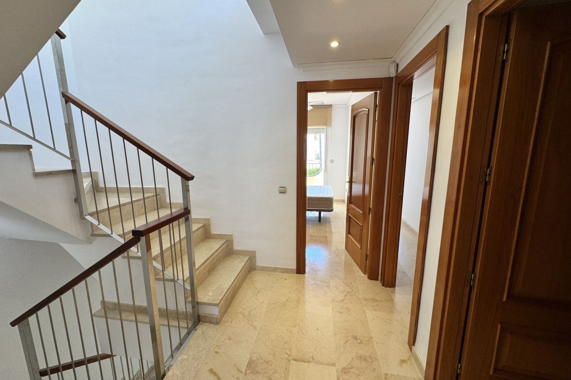 Resale - Town house - Marbella - Costabella