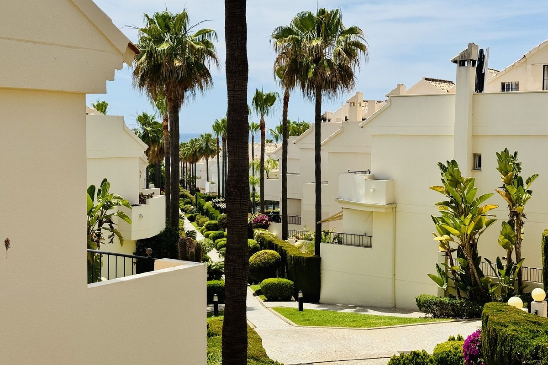 Resale - Town house - Marbella - Costabella