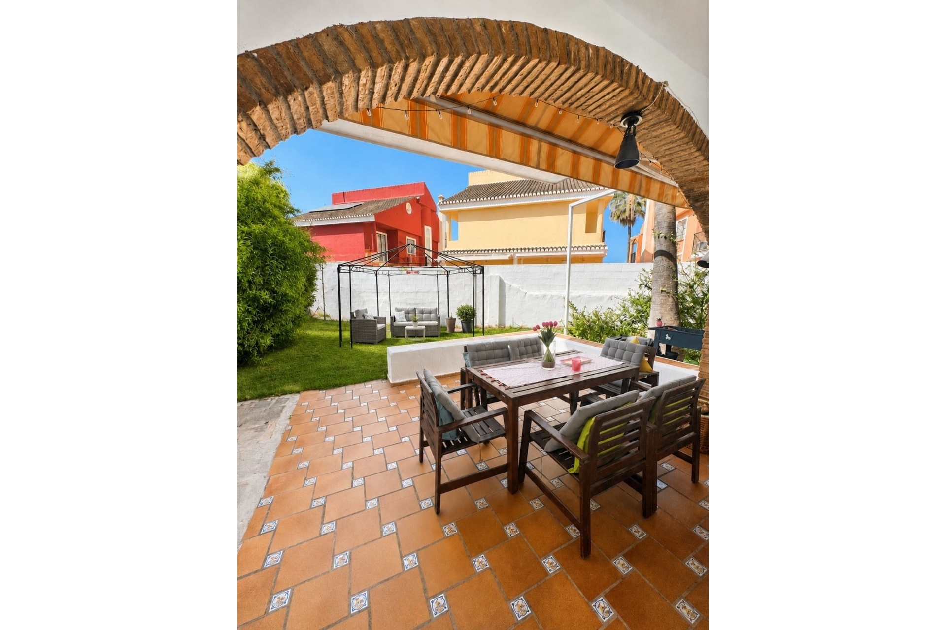 Resale - Town house - Marbella - Costabella
