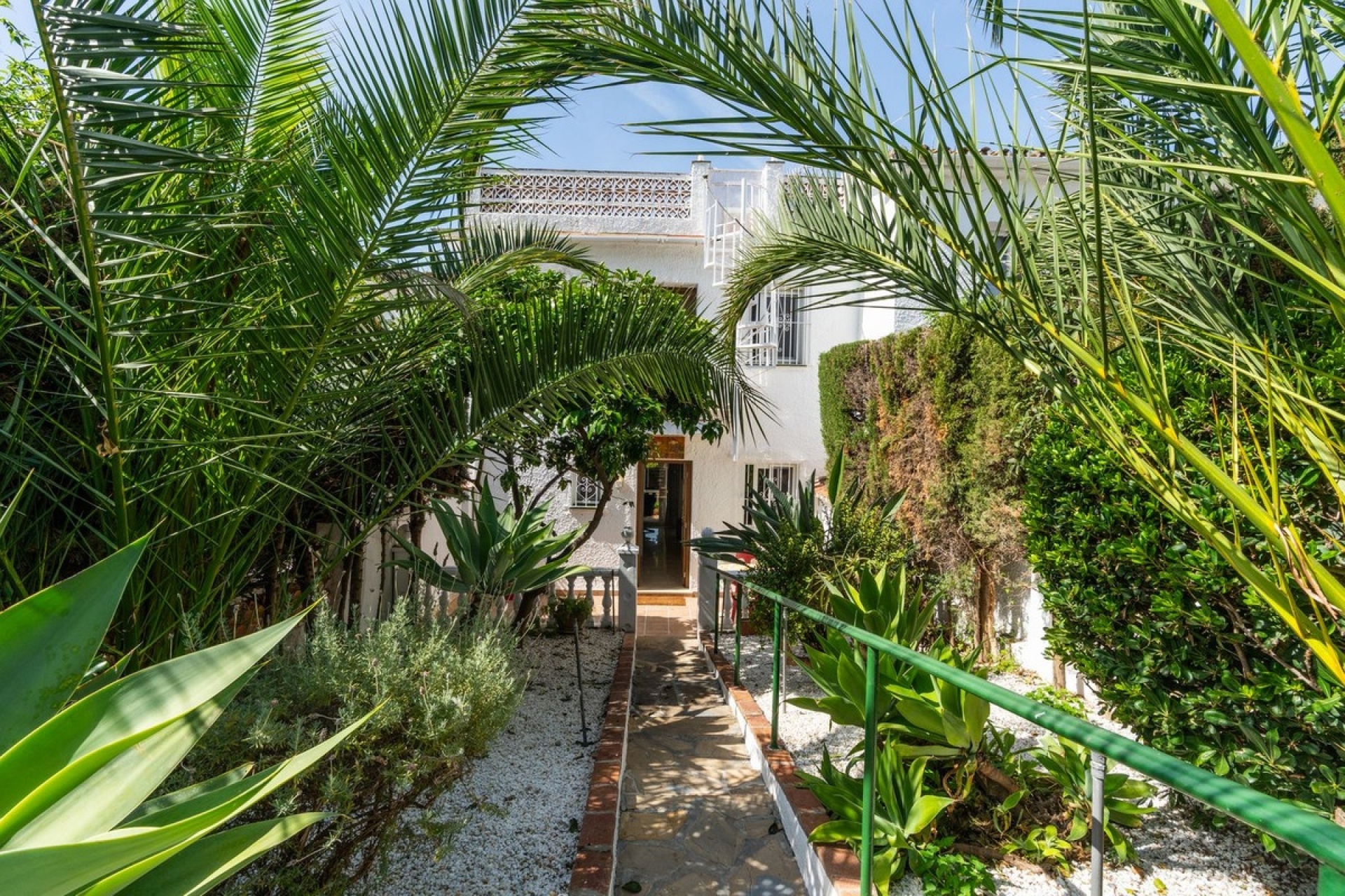 Resale - Town house - Marbella - Costabella