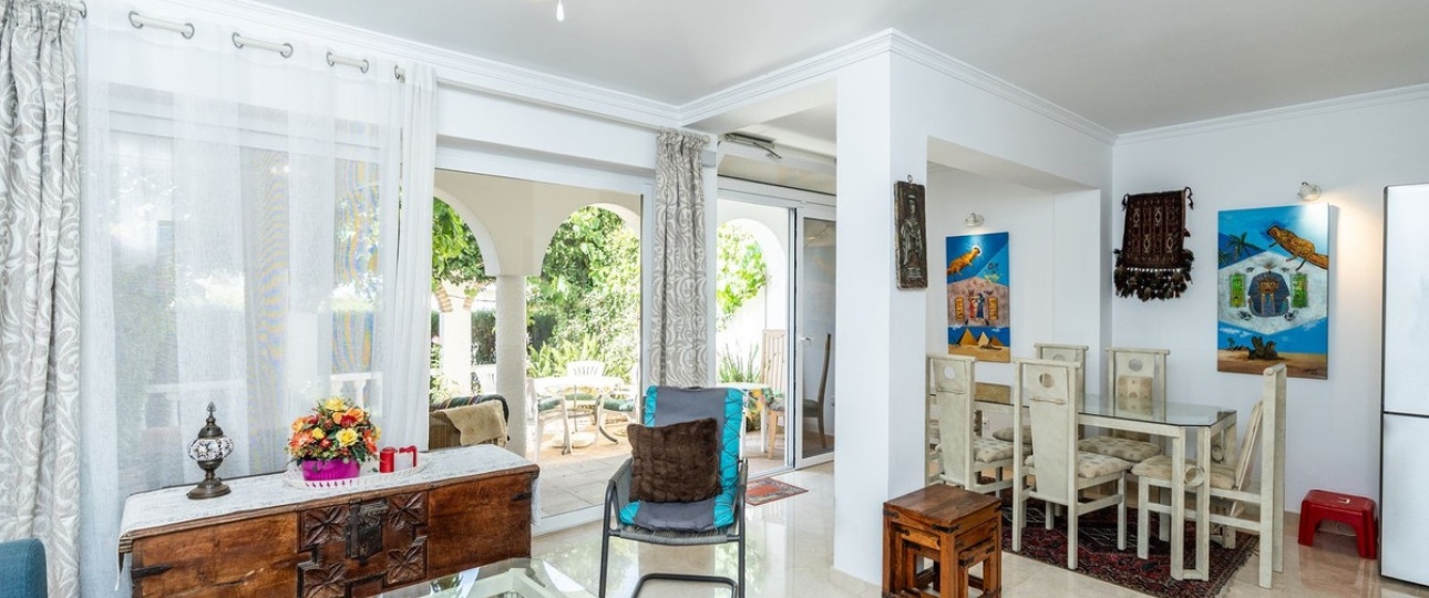 Resale - Town house - Marbella - Costabella