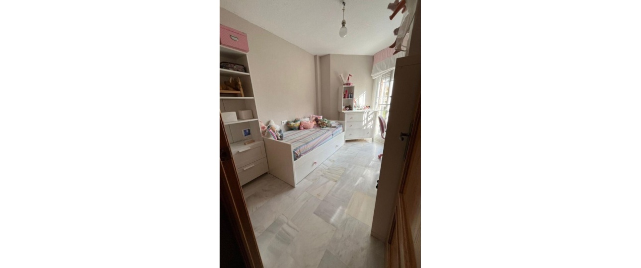Resale - Town house - Marbella - Costabella