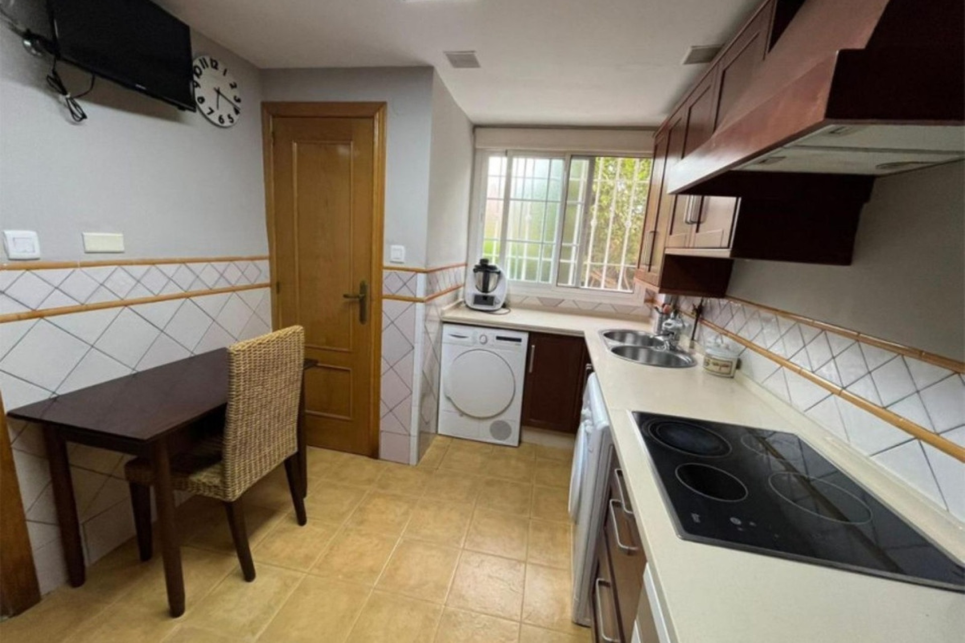 Resale - Town house - Marbella - Costabella