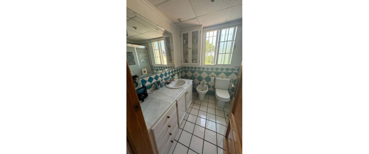 Resale - Town house - Marbella - Costabella