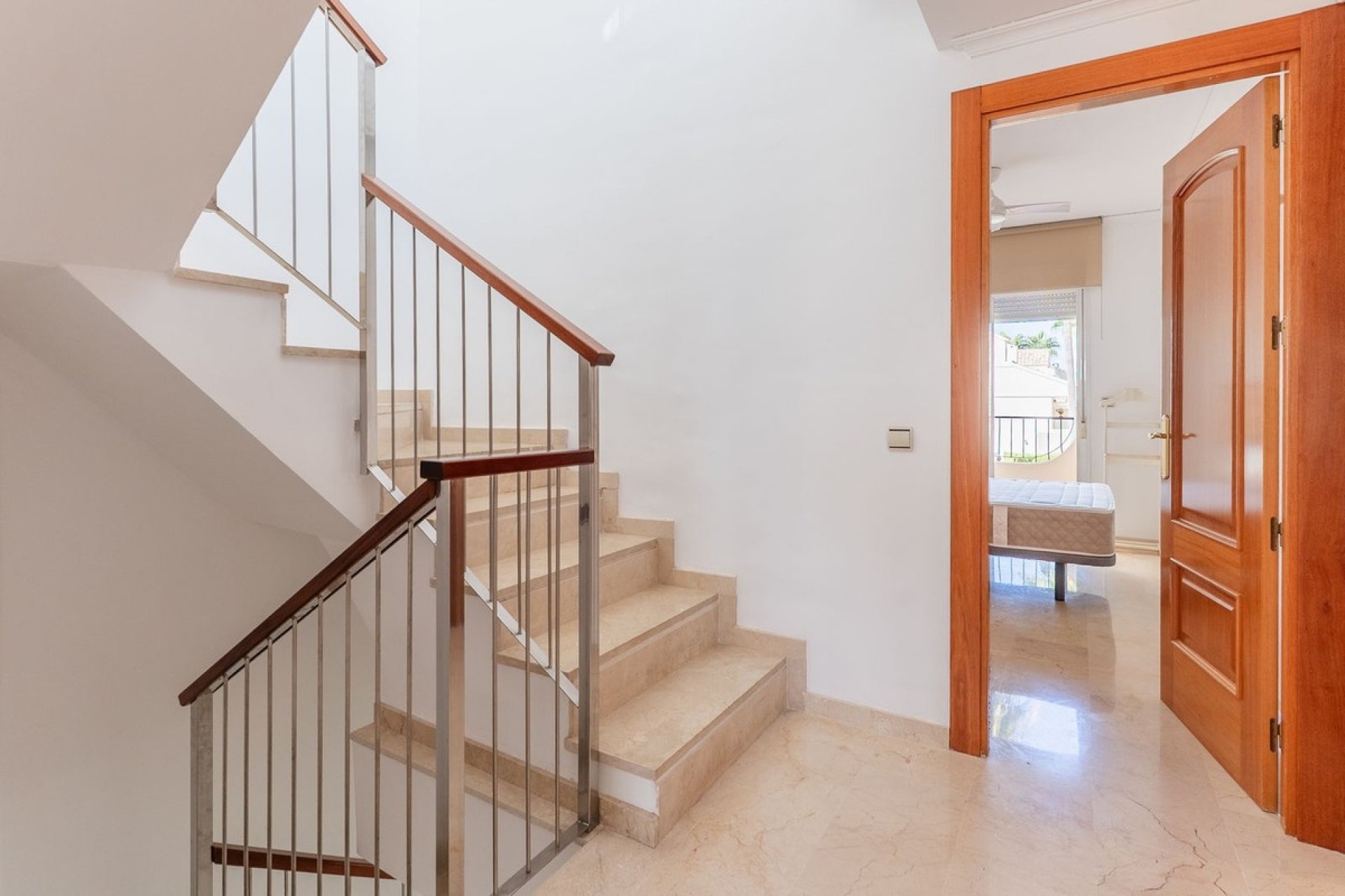 Resale - Town house - Marbella - El Rosario
