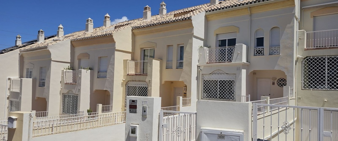 Resale - Town house - Marbella - El Rosario