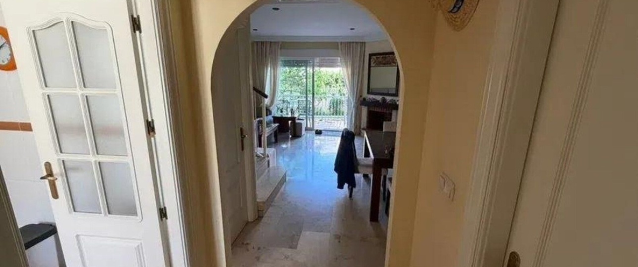 Resale - Town house - Marbella - El Rosario