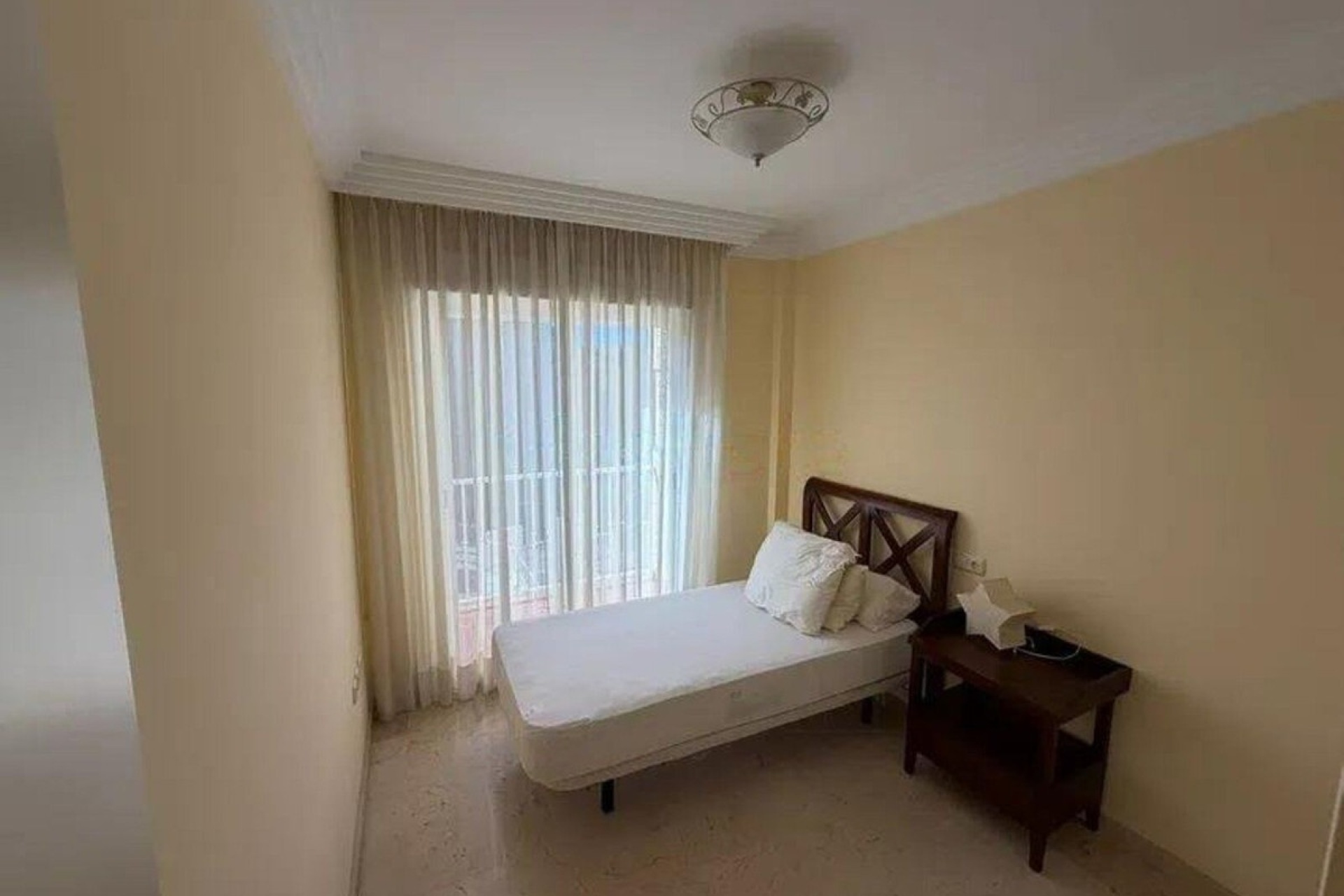 Resale - Town house - Marbella - El Rosario