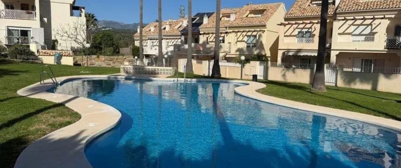 Resale - Town house - Marbella - El Rosario