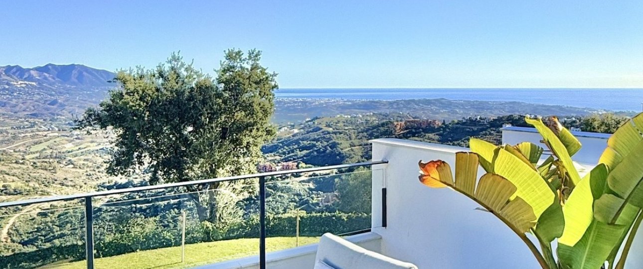 Resale - Town house - Marbella - Elviria