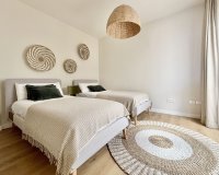 Resale - Town house - Marbella - Elviria