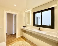 Resale - Town house - Marbella - Elviria