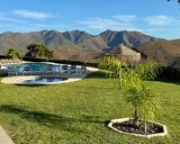 Resale - Town house - Marbella - Elviria