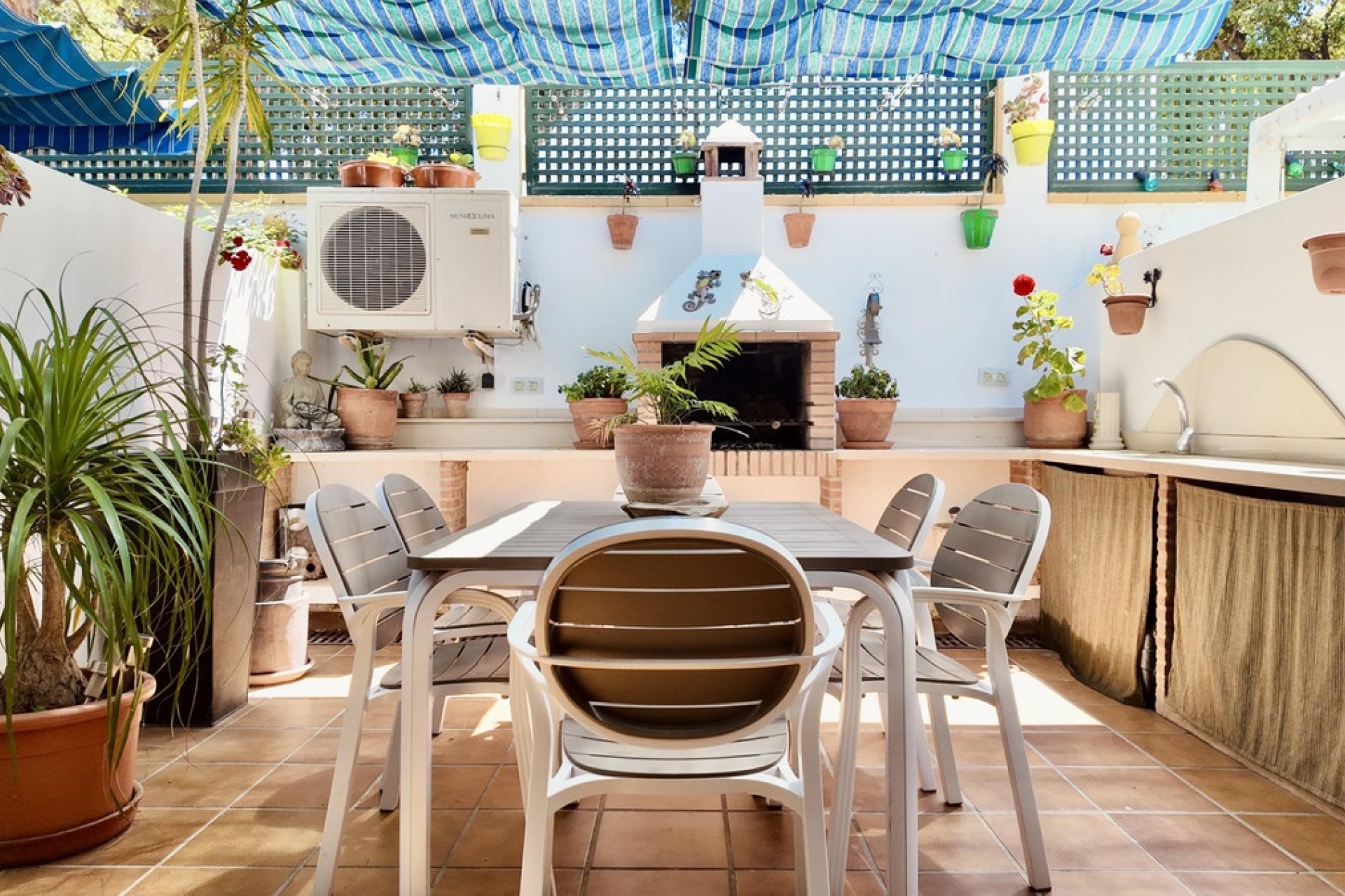 Resale - Town house - Marbella - Elviria