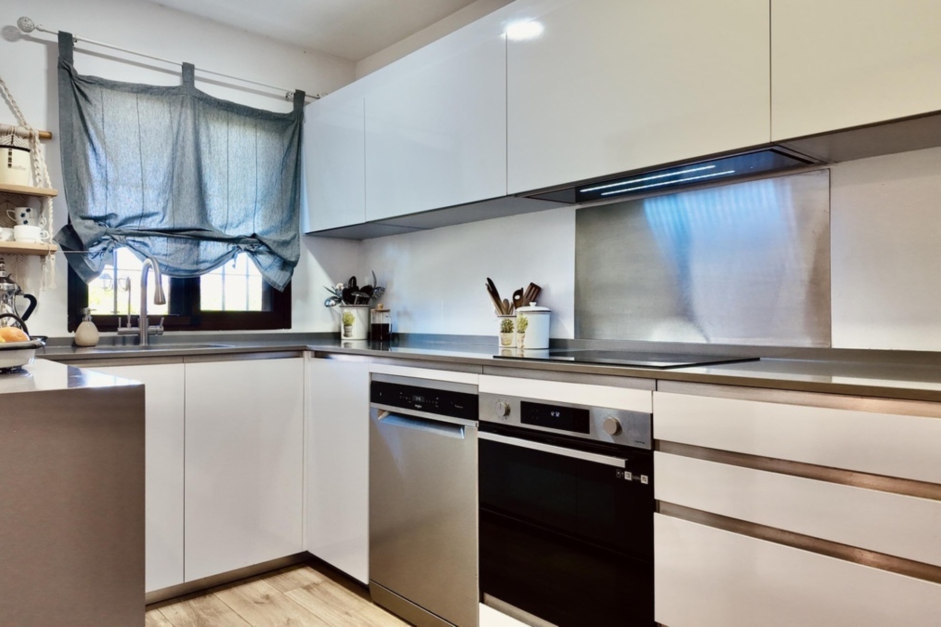 Resale - Town house - Marbella - Elviria