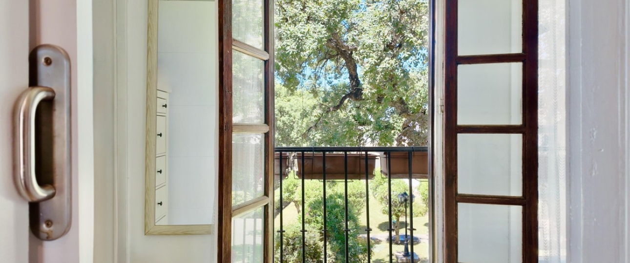 Resale - Town house - Marbella - Elviria