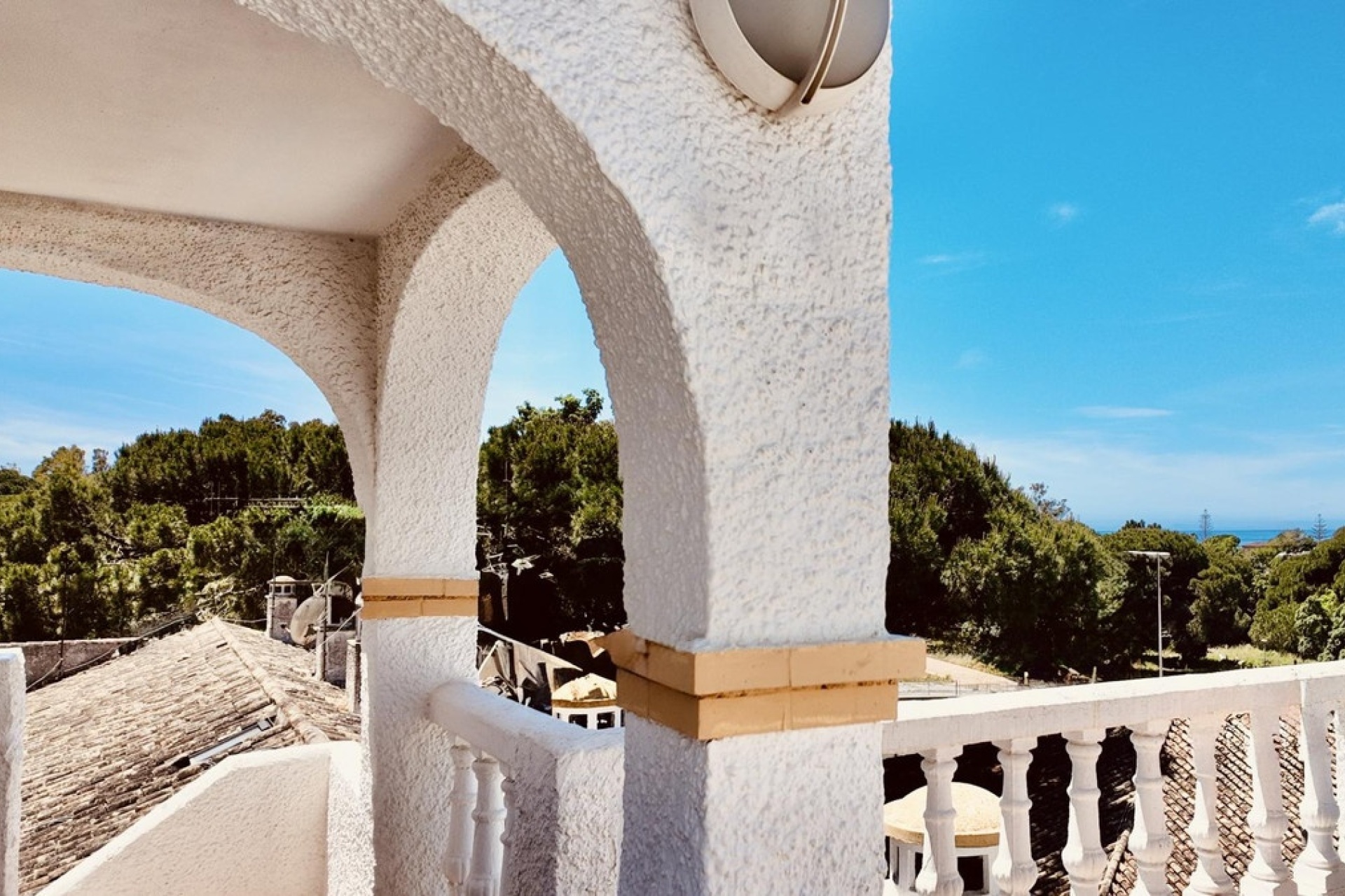 Resale - Town house - Marbella - Elviria