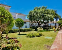 Resale - Town house - Marbella - Elviria