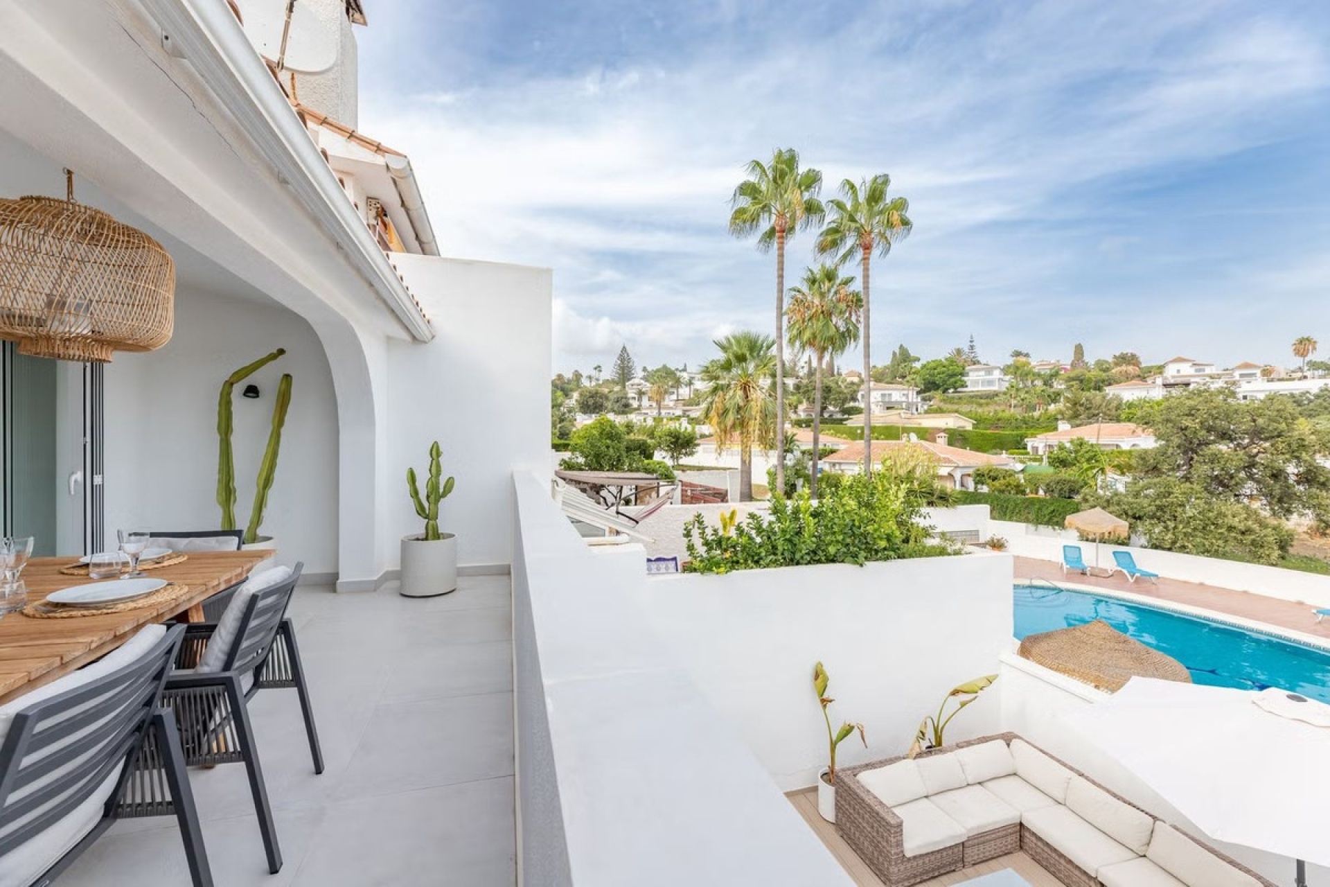 Resale - Town house - Marbella - Elviria