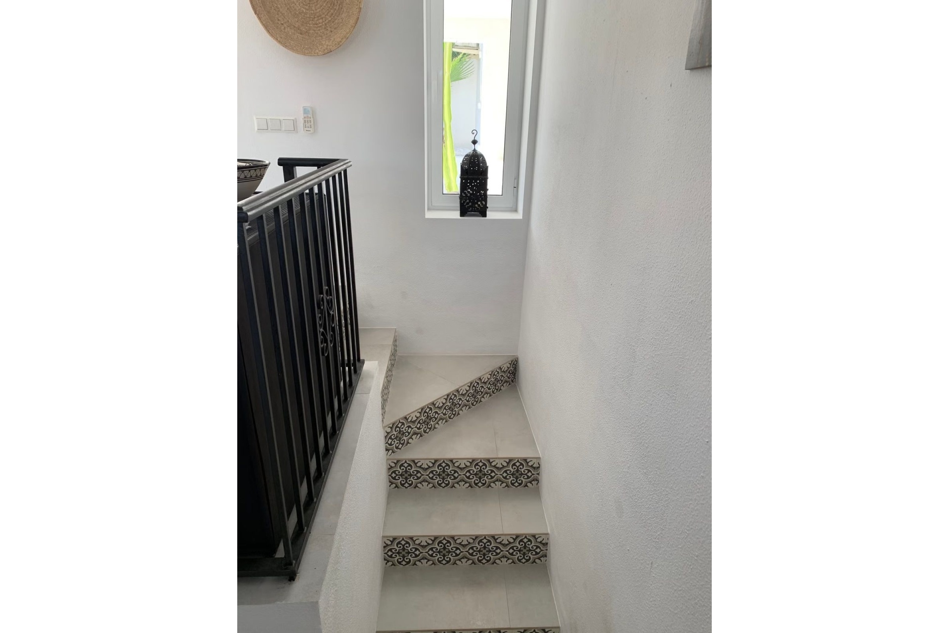 Resale - Town house - Marbella - Elviria